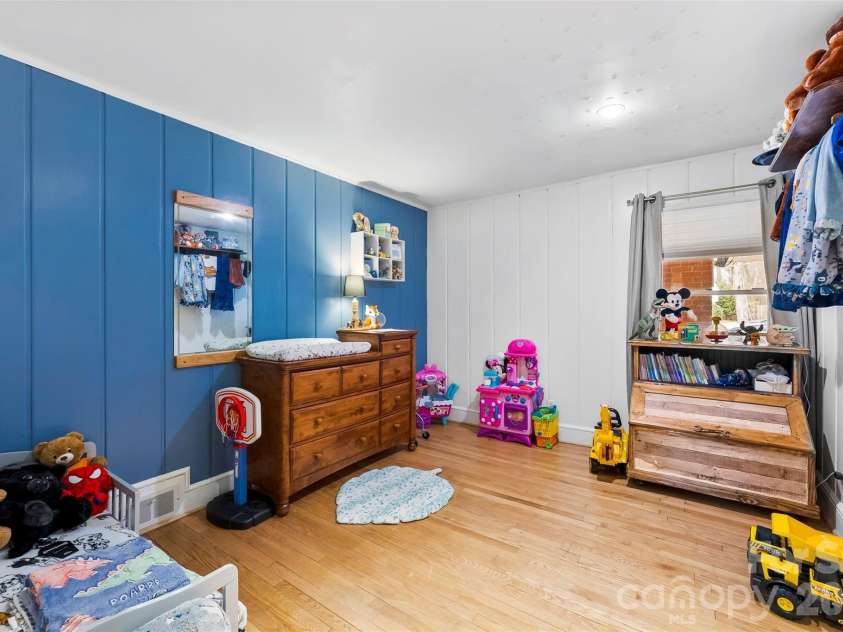 210 Avondale Drive, Lexington, NC 27295.  MLS# CAR4353963, YatesRealty ID 3143. Bedroom 3