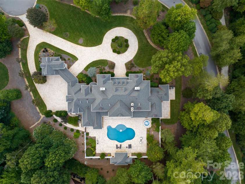 316 Braeside Court, Asheville, NC 28803.  MLS# CAR4198099, YatesRealty ID 3143. 