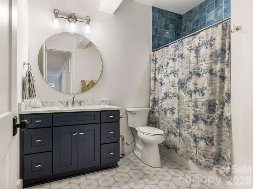 3601 Woody Grove Lane, Charlotte, NC 28210.  MLS# CAR4380181, YatesRealty ID 31430. Full Bath 4