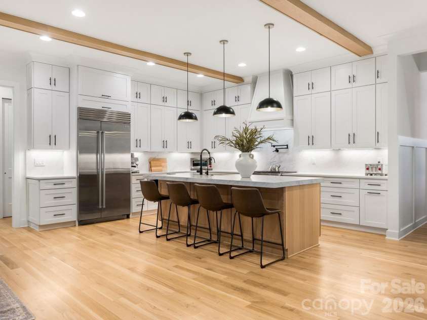 3601 Woody Grove Lane, Charlotte, NC 28210.  MLS# CAR4380181, YatesRealty ID 31430. Kitchen