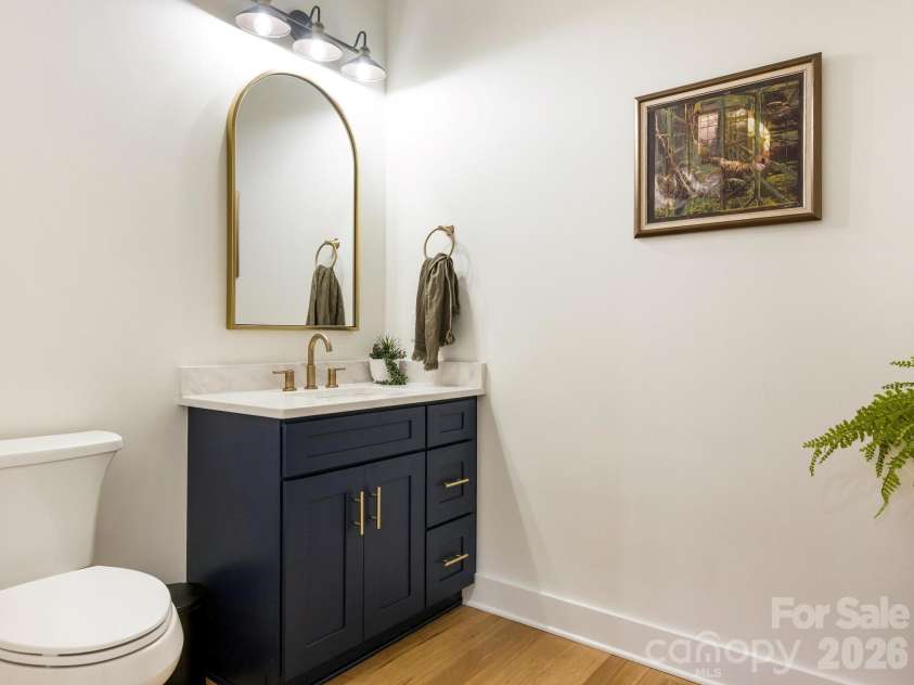 3601 Woody Grove Lane, Charlotte, NC 28210.  MLS# CAR4380181, YatesRealty ID 31430. Powder Room