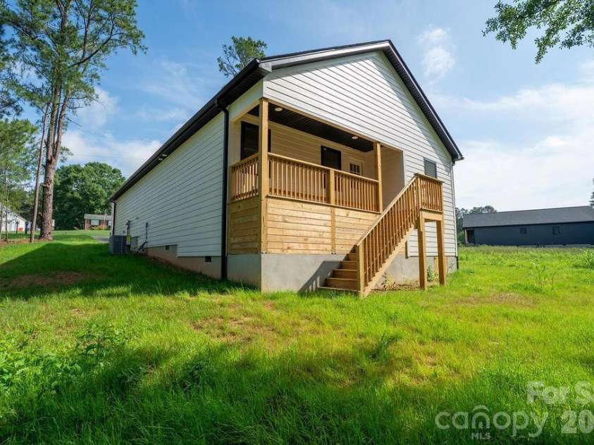 1831 Boy Scout Road, Lincolnton, NC 28092.  MLS# CAR4392405, YatesRealty ID 31431. 