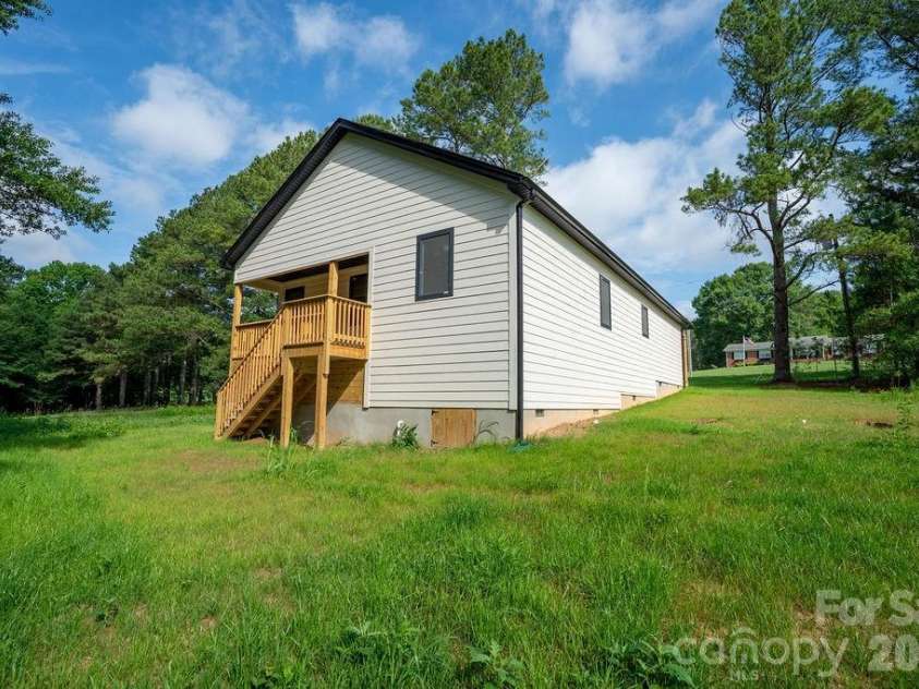 1831 Boy Scout Road, Lincolnton, NC 28092.  MLS# CAR4392405, YatesRealty ID 31431. 