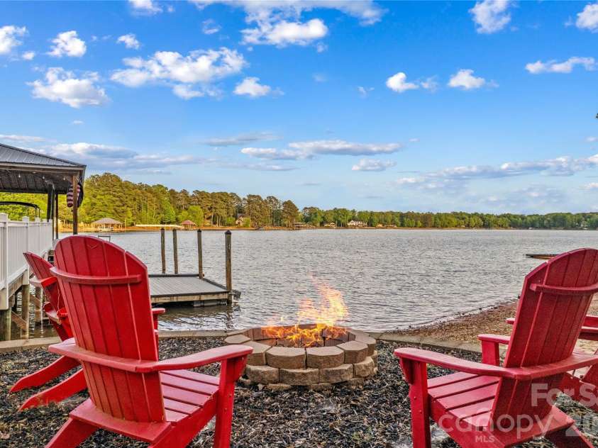 785 Kemp Road, Mooresville, NC 28117.  MLS# CAR4370941, YatesRealty ID 31433. 