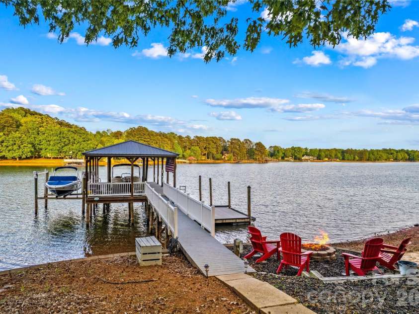 785 Kemp Road, Mooresville, NC 28117.  MLS# CAR4370941, YatesRealty ID 31433. 