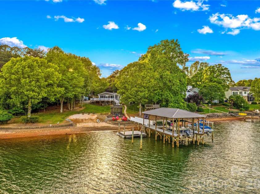 785 Kemp Road, Mooresville, NC 28117.  MLS# CAR4370941, YatesRealty ID 31433. 
