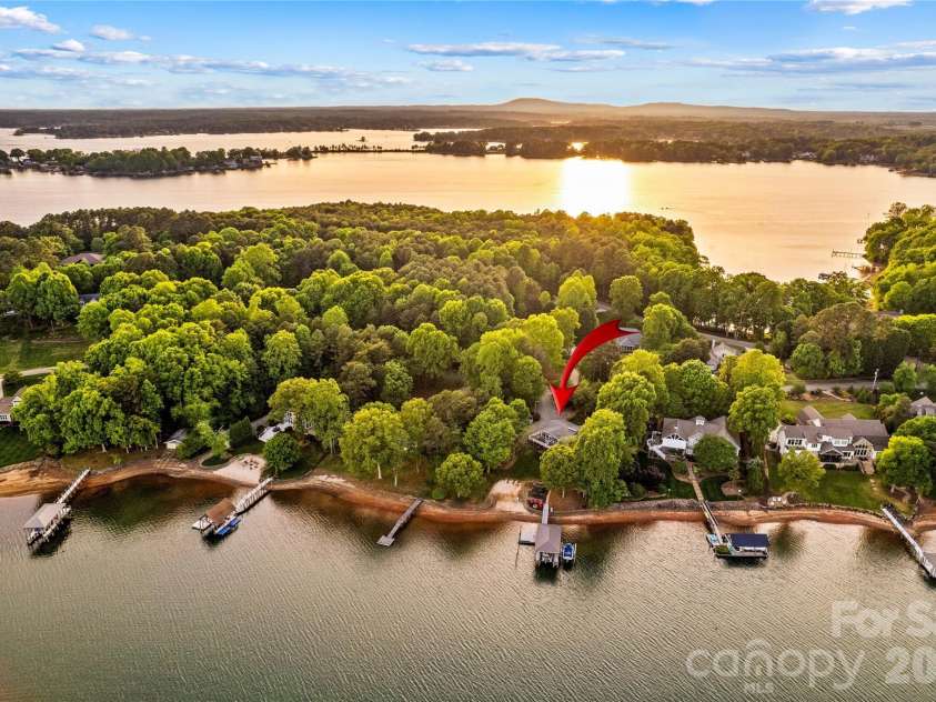 785 Kemp Road, Mooresville, NC 28117.  MLS# CAR4370941, YatesRealty ID 31433. LOCATION