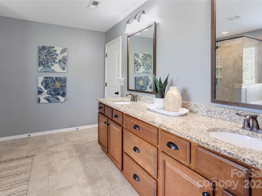 1325 Grantwood Avenue, Concord, NC 28027.  MLS# CAR4272651, YatesRealty ID 31434. 