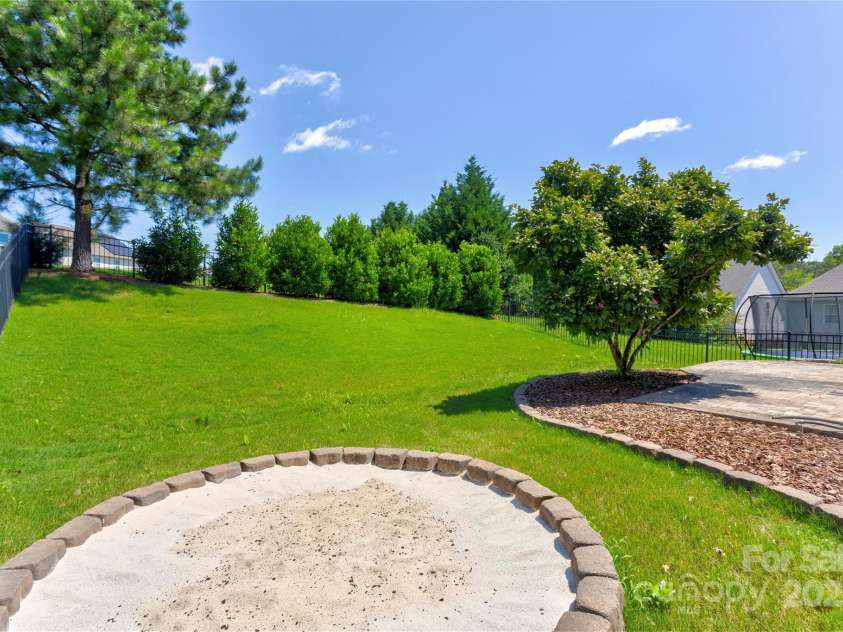 1325 Grantwood Avenue, Concord, NC 28027.  MLS# CAR4272651, YatesRealty ID 31434. 
