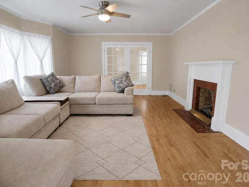 712 Home Trail, Gastonia, NC 28052.  MLS# CAR4392728, YatesRealty ID 31434. 