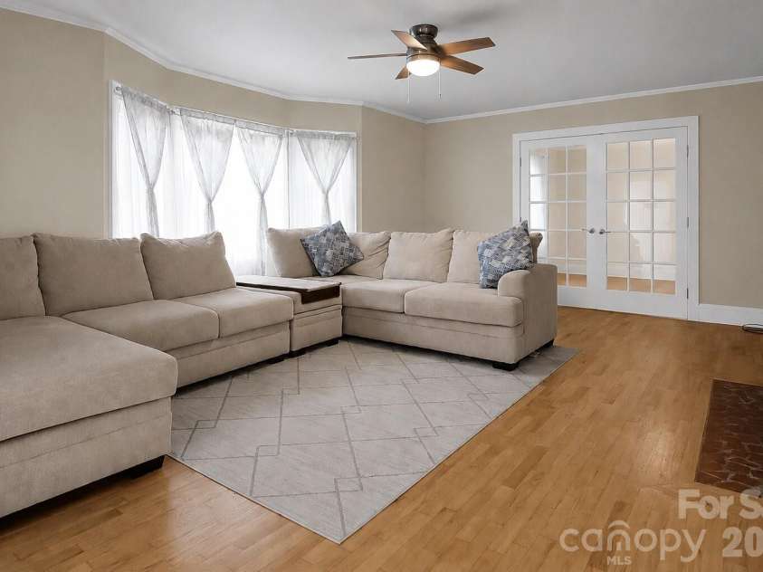 712 Home Trail, Gastonia, NC 28052.  MLS# CAR4392728, YatesRealty ID 31434. 