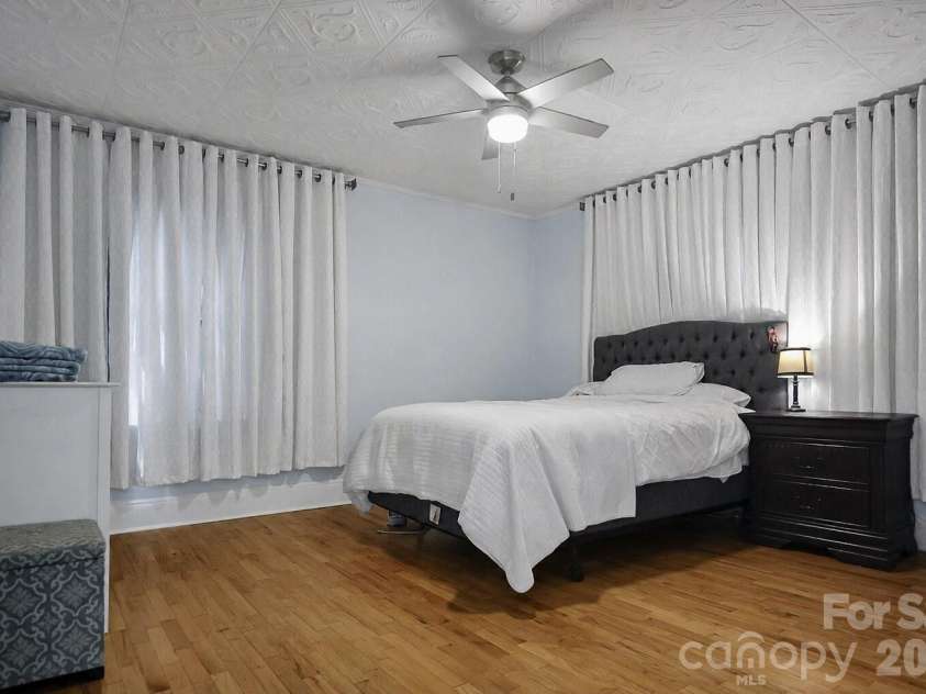 712 Home Trail, Gastonia, NC 28052.  MLS# CAR4392728, YatesRealty ID 31434. 