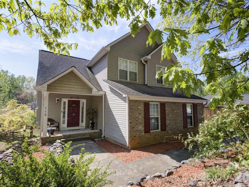 115 Park Vista Drive, Troutman, NC 28166.  MLS# CAR4347343, YatesRealty ID 31435. 