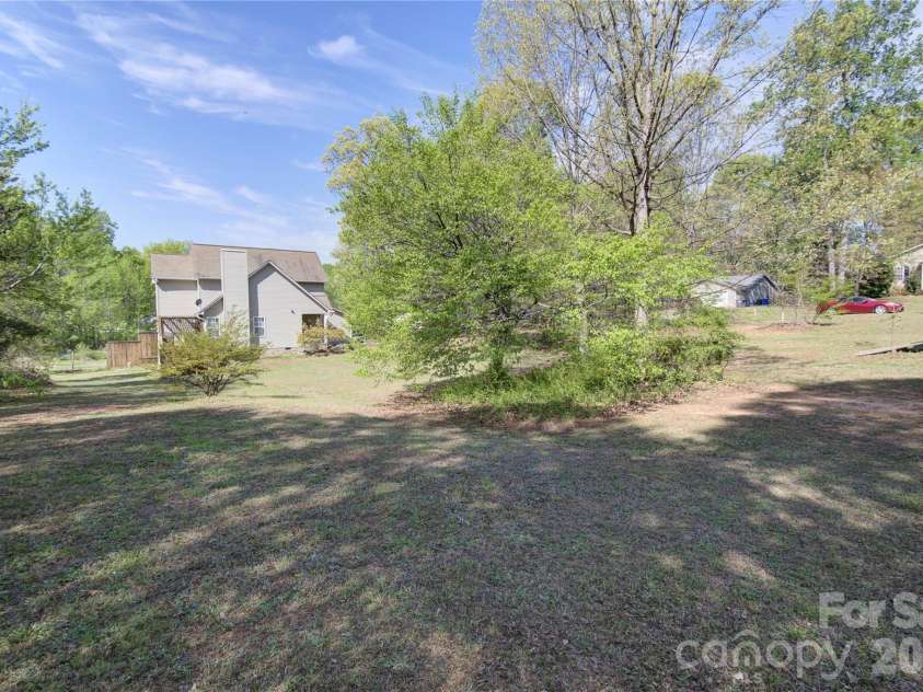 115 Park Vista Drive, Troutman, NC 28166.  MLS# CAR4347343, YatesRealty ID 31435. 