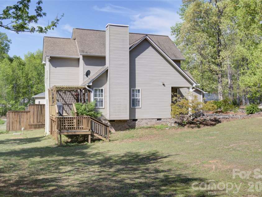 115 Park Vista Drive, Troutman, NC 28166.  MLS# CAR4347343, YatesRealty ID 31435. 