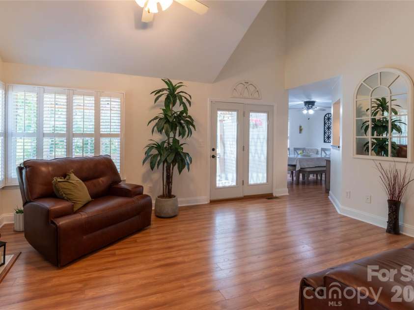 115 Park Vista Drive, Troutman, NC 28166.  MLS# CAR4347343, YatesRealty ID 31435. 