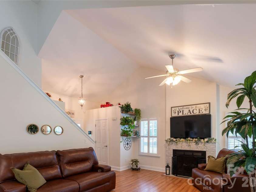 115 Park Vista Drive, Troutman, NC 28166.  MLS# CAR4347343, YatesRealty ID 31435. 
