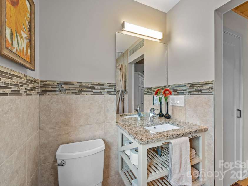 593 Buck Ridge Road, Waynesville, NC 28785.  MLS# CAR4288418, YatesRealty ID 31437. 
