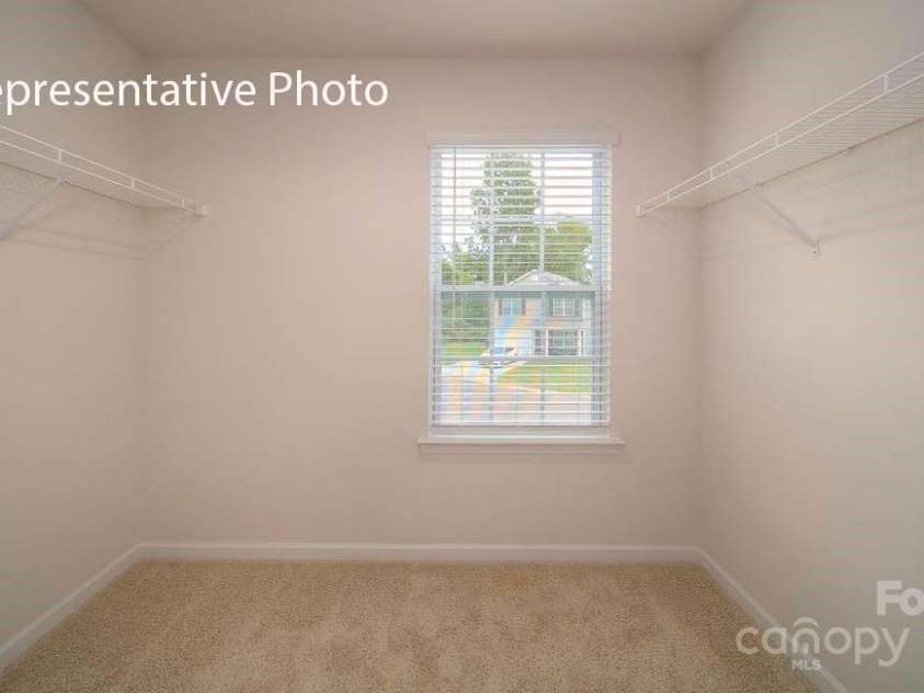 1047 20th Avenue Loop, Hickory, NC 28602.  MLS# CAR4288374, YatesRealty ID 31438. 