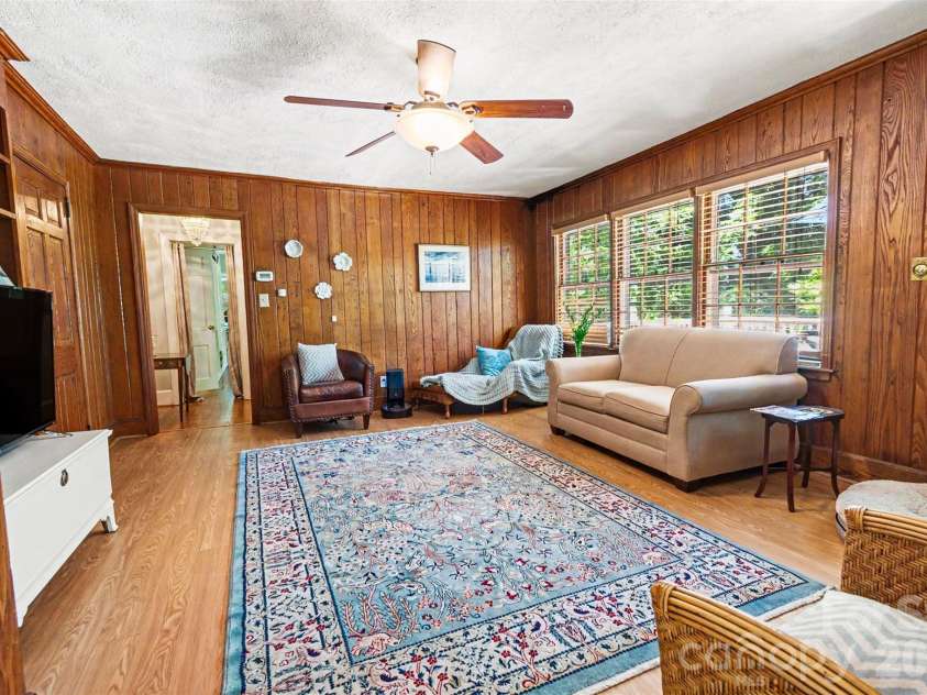 613 Ridge Street, Kings Mountain, NC 28086.  MLS# CAR4390159, YatesRealty ID 31438. 