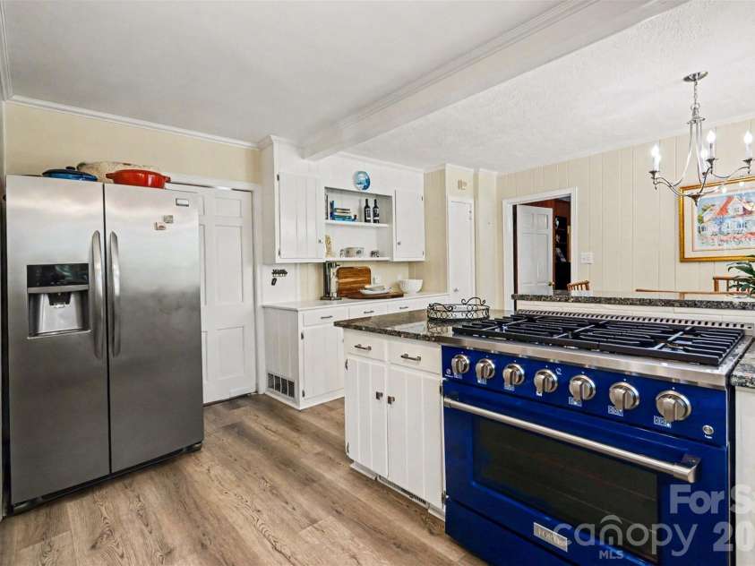 613 Ridge Street, Kings Mountain, NC 28086.  MLS# CAR4390159, YatesRealty ID 31438. 