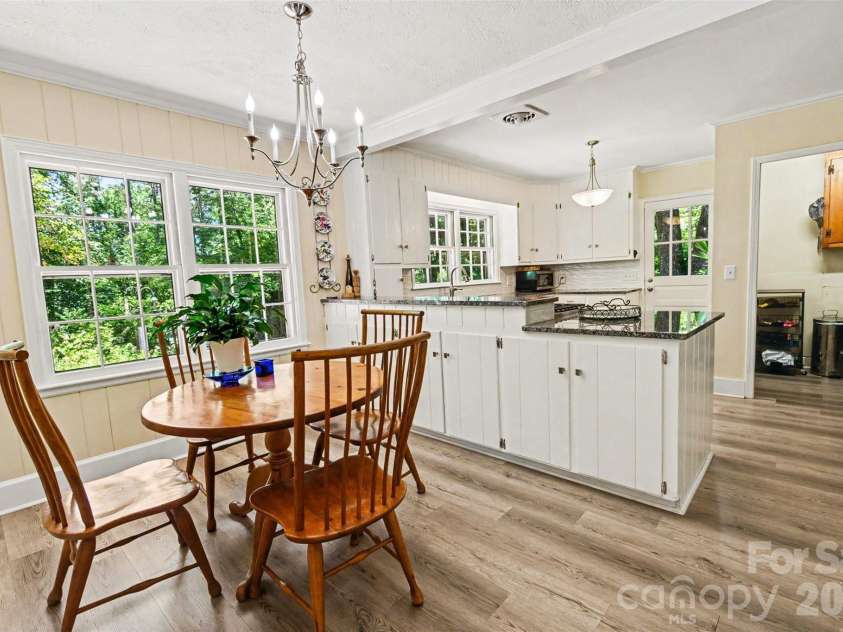 613 Ridge Street, Kings Mountain, NC 28086.  MLS# CAR4390159, YatesRealty ID 31438. 