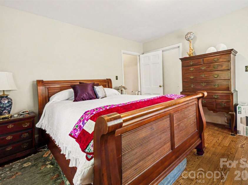 613 Ridge Street, Kings Mountain, NC 28086.  MLS# CAR4390159, YatesRealty ID 31438. 