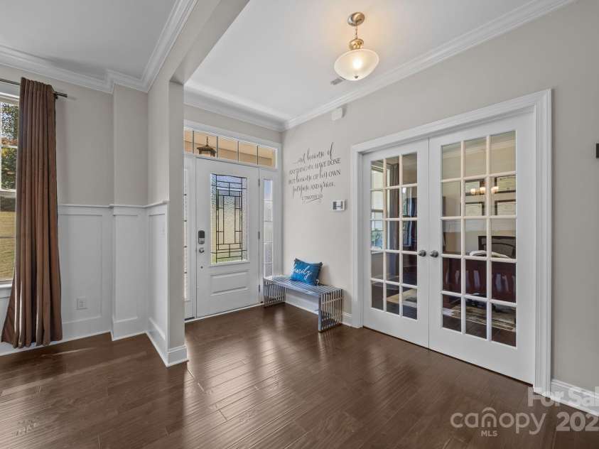 141 Rain Shadow Drive, Mooresville, NC 28115.  MLS# CAR4305913, YatesRealty ID 3144. Beautiful Entry