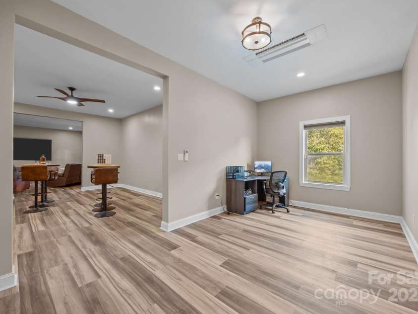 141 Rain Shadow Drive, Mooresville, NC 28115.  MLS# CAR4305913, YatesRealty ID 3144. Extra Flex Space 