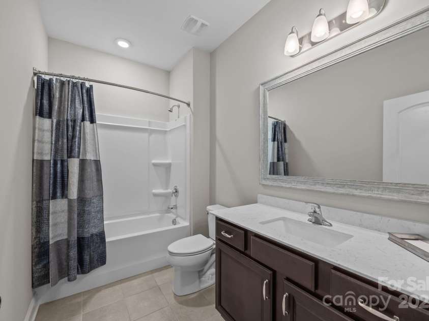 141 Rain Shadow Drive, Mooresville, NC 28115.  MLS# CAR4305913, YatesRealty ID 3144. Full Bath