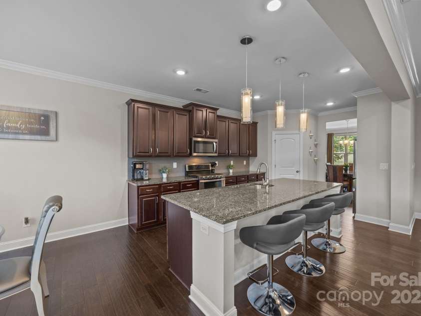 141 Rain Shadow Drive, Mooresville, NC 28115.  MLS# CAR4305913, YatesRealty ID 3144. Modern touches