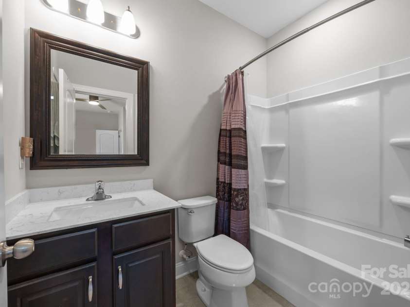 141 Rain Shadow Drive, Mooresville, NC 28115.  MLS# CAR4305913, YatesRealty ID 3144. Private Bathroom