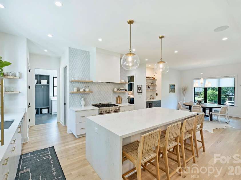 1241 Heather Lane, Charlotte, NC 28209.  MLS# CAR4391478, YatesRealty ID 31440. Kitchen