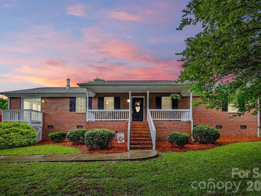 2219 Rock Rest Road, Wingate, NC 28174.  MLS# CAR4383329, YatesRealty ID 31441. 