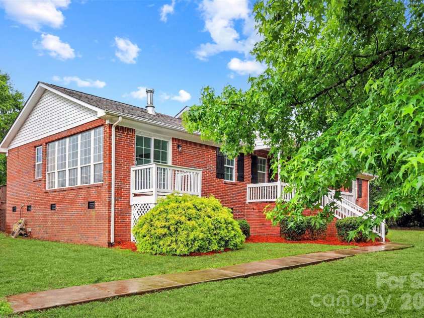 2219 Rock Rest Road, Wingate, NC 28174.  MLS# CAR4383329, YatesRealty ID 31441. 