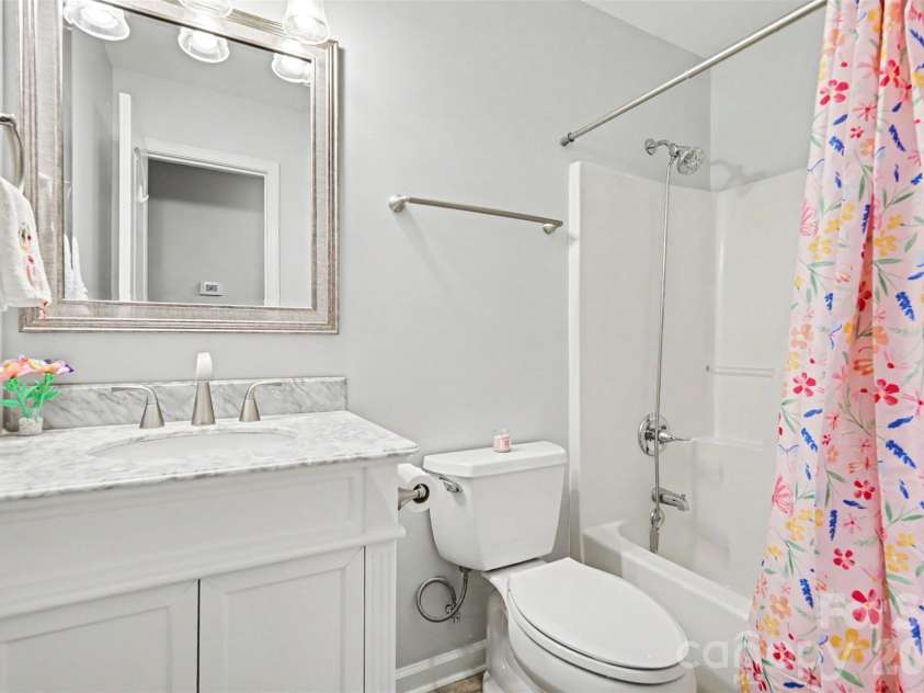 2219 Rock Rest Road, Wingate, NC 28174.  MLS# CAR4383329, YatesRealty ID 31441. Hall Bath