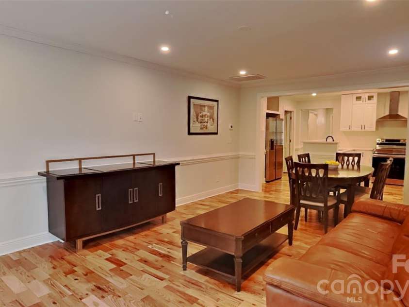 1551 Merriman Avenue, Charlotte, NC 28203.  MLS# CAR4394840, YatesRealty ID 31443. 