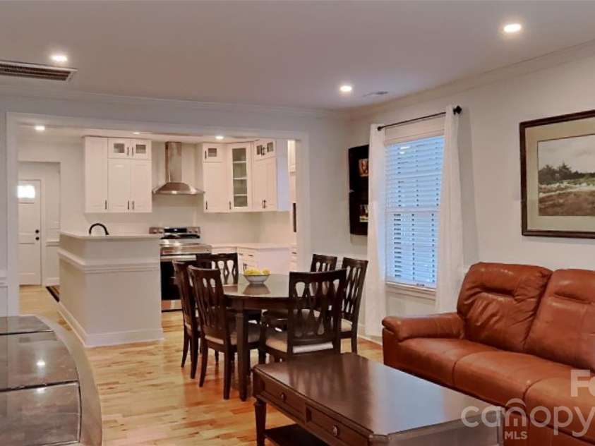 1551 Merriman Avenue, Charlotte, NC 28203.  MLS# CAR4394840, YatesRealty ID 31443. 