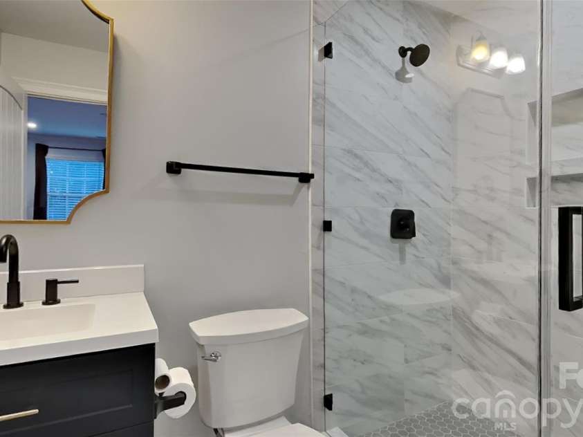 1551 Merriman Avenue, Charlotte, NC 28203.  MLS# CAR4394840, YatesRealty ID 31443. 