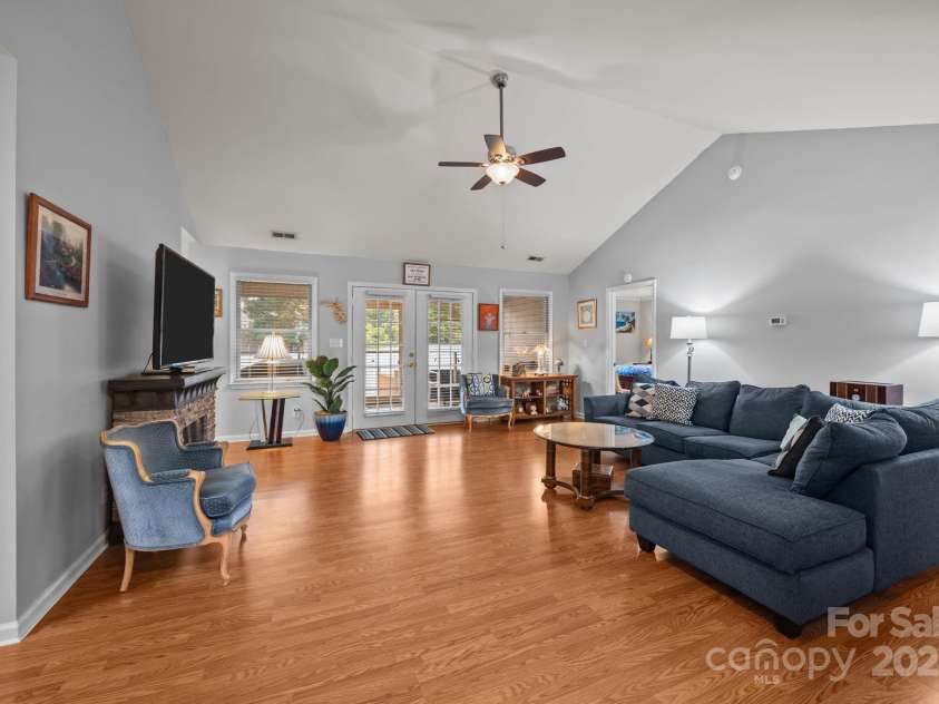 315 Hidden Creek Circle, Salisbury, NC 28147.  MLS# CAR4290297, YatesRealty ID 31444. 