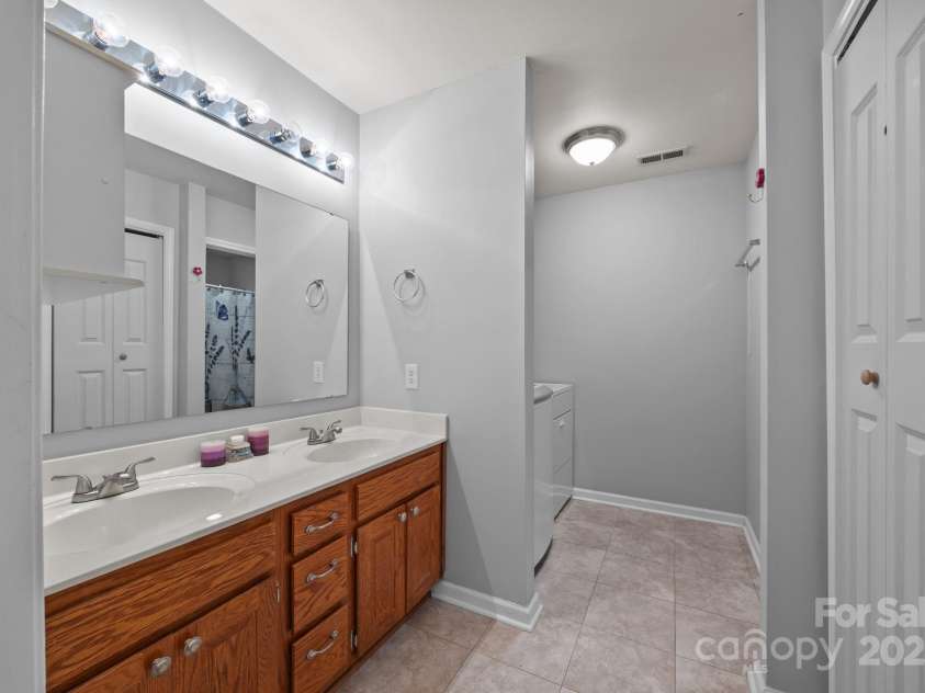315 Hidden Creek Circle, Salisbury, NC 28147.  MLS# CAR4290297, YatesRealty ID 31444. 