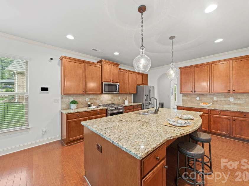 963 Rock Forest Way, Fort Mill, SC 29707.  MLS# CAR4394897, YatesRealty ID 31444. 