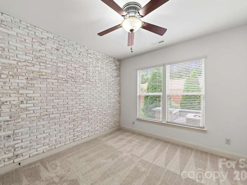 963 Rock Forest Way, Fort Mill, SC 29707.  MLS# CAR4394897, YatesRealty ID 31444. 