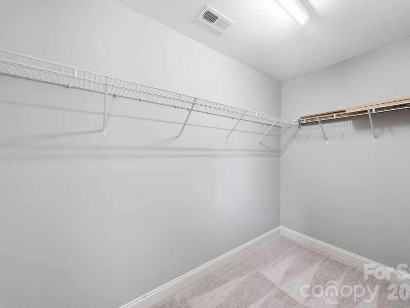 963 Rock Forest Way, Fort Mill, SC 29707.  MLS# CAR4394897, YatesRealty ID 31444. 