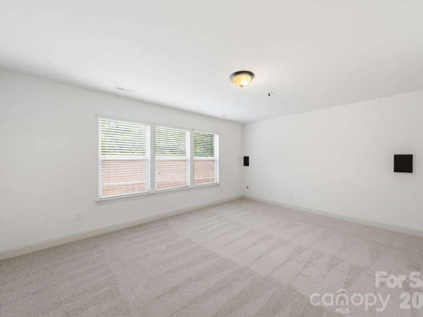 963 Rock Forest Way, Fort Mill, SC 29707.  MLS# CAR4394897, YatesRealty ID 31444. 