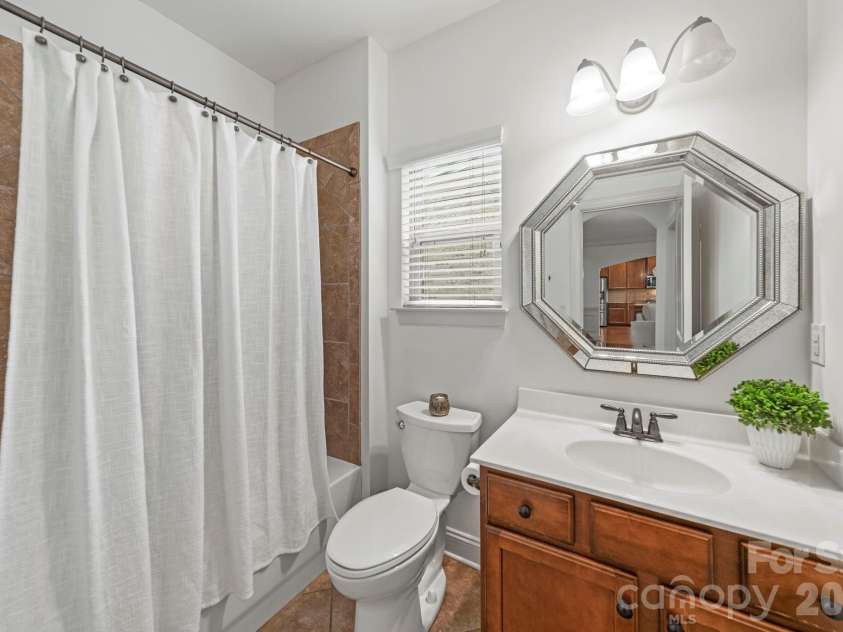963 Rock Forest Way, Fort Mill, SC 29707.  MLS# CAR4394897, YatesRealty ID 31444. 
