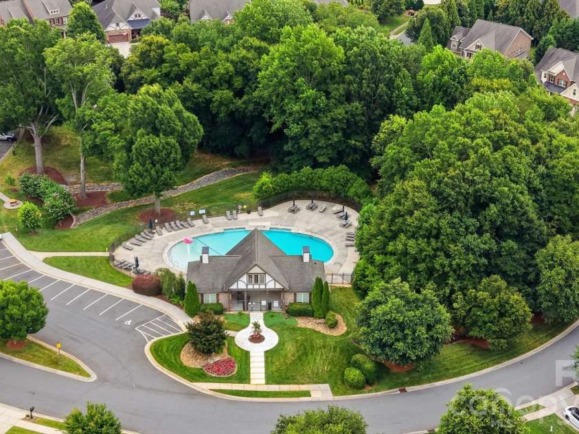 963 Rock Forest Way, Fort Mill, SC 29707.  MLS# CAR4394897, YatesRealty ID 31444. 
