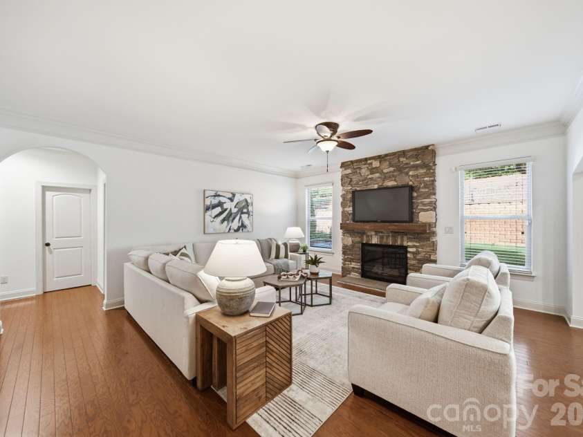 963 Rock Forest Way, Fort Mill, SC 29707.  MLS# CAR4394897, YatesRealty ID 31444. 