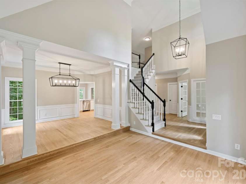 5317 Fairvista Drive, Charlotte, NC 28269.  MLS# CAR4393262, YatesRealty ID 31445. 