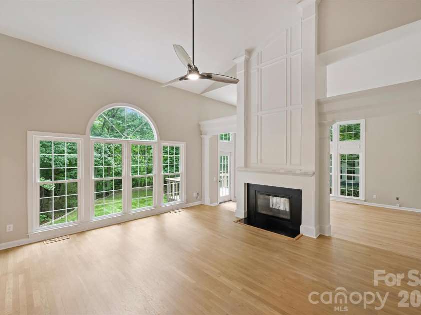 5317 Fairvista Drive, Charlotte, NC 28269.  MLS# CAR4393262, YatesRealty ID 31445. 